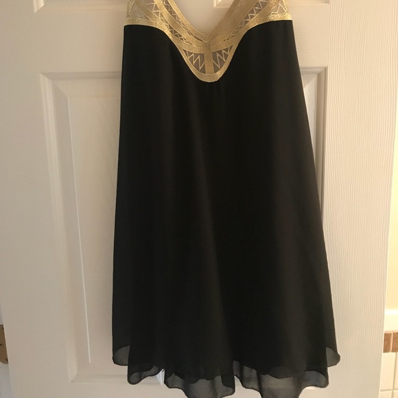 Formal dress - Picture 2 of 2